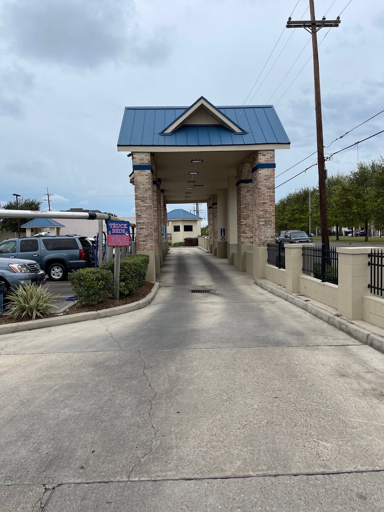 Photo of Pelican Pointe Carwash