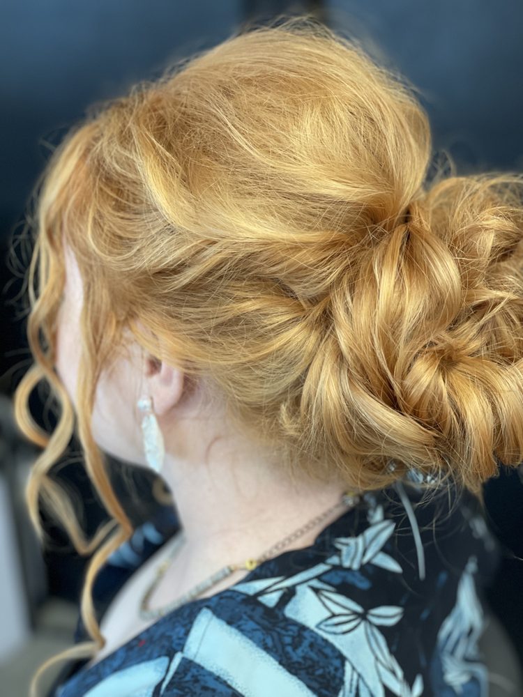 Photo of San Diego Mobile Hairstylist and Makeup Team