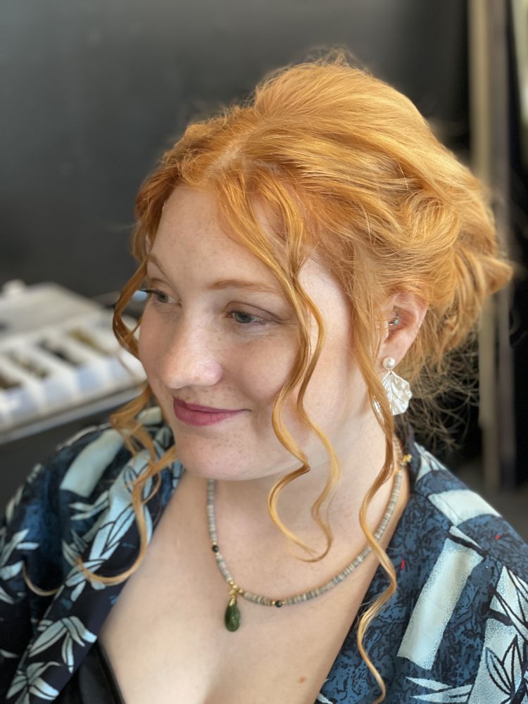 Photo of San Diego Mobile Hairstylist and Makeup Team