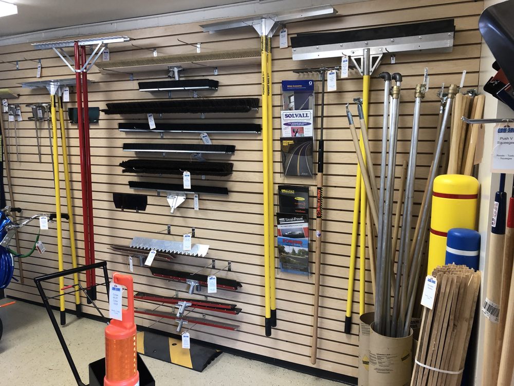 Photo of GemSeal Pavement Products