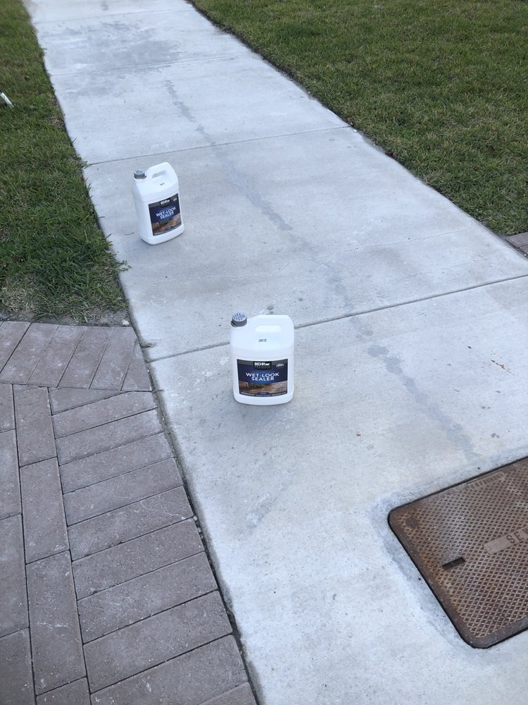 Photo of Earls pressure cleaning and painting