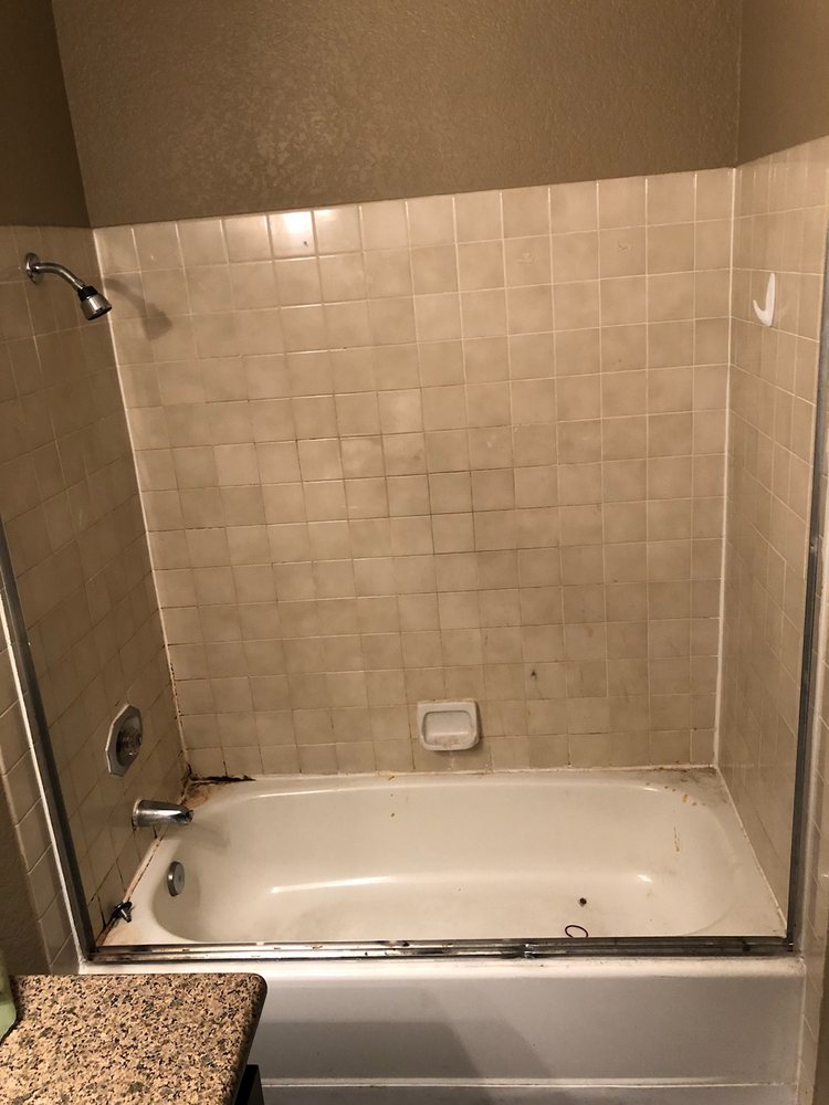 Photo of Commercial Bath Refinishing