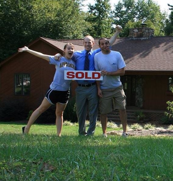 Photo of Jay Brown Real Estate - Weichert Realtors Team Metro