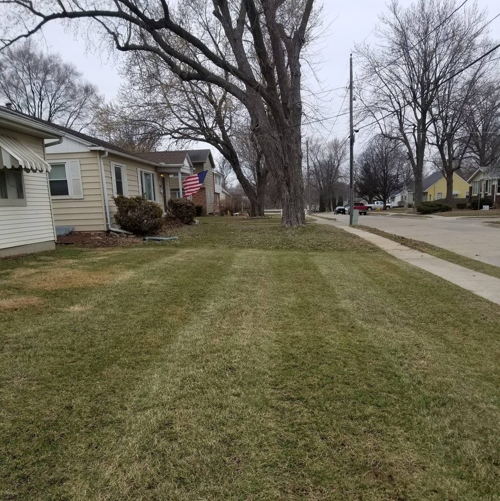 Photo of Eric's Mow N Guy