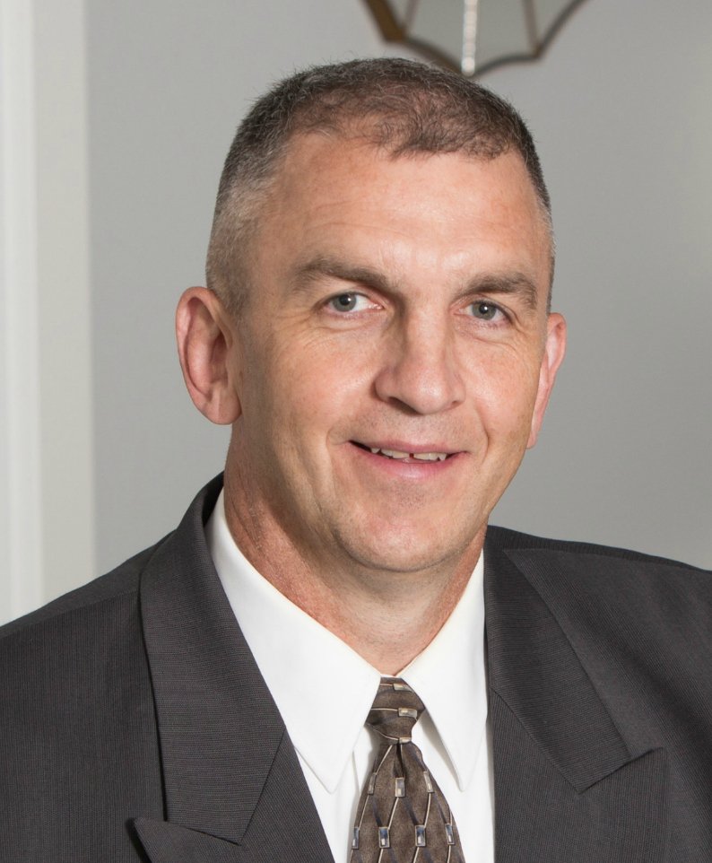 Photo of Mark Hesser at Cross Country Mortgage