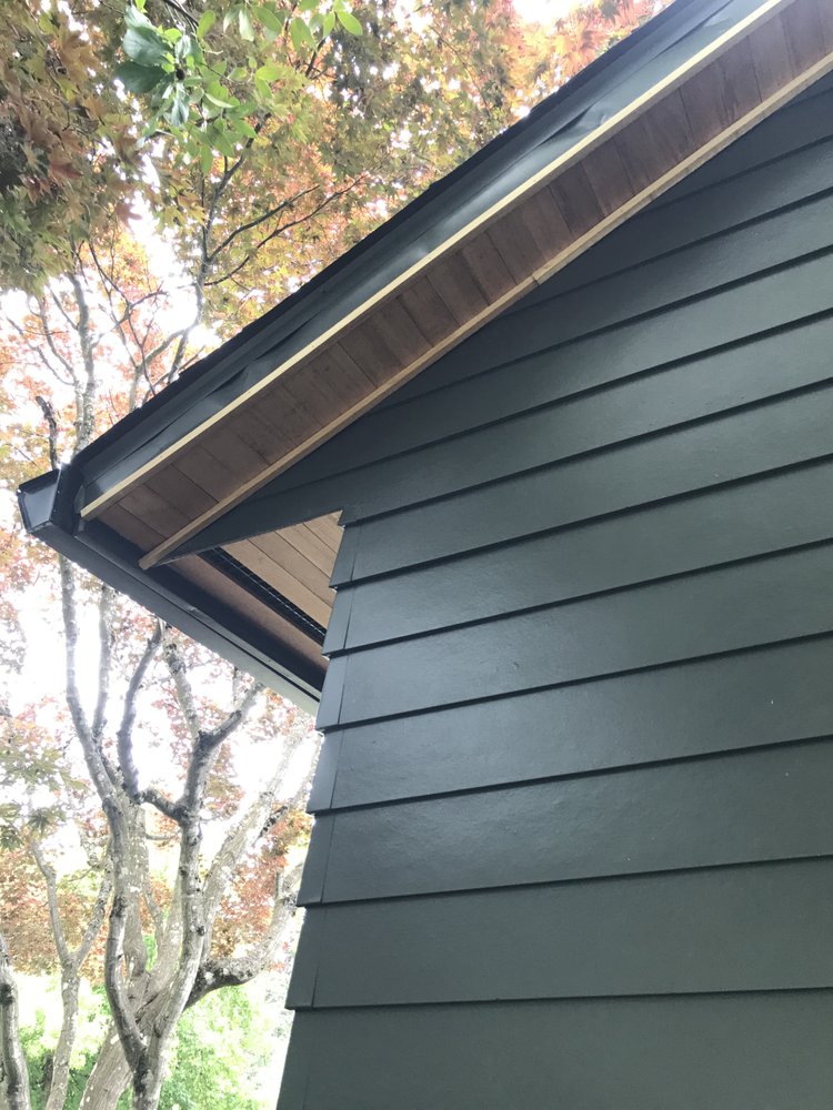 Photo of Edwards Siding