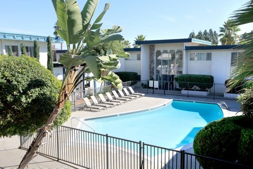 Photo of Corinthian Apartments