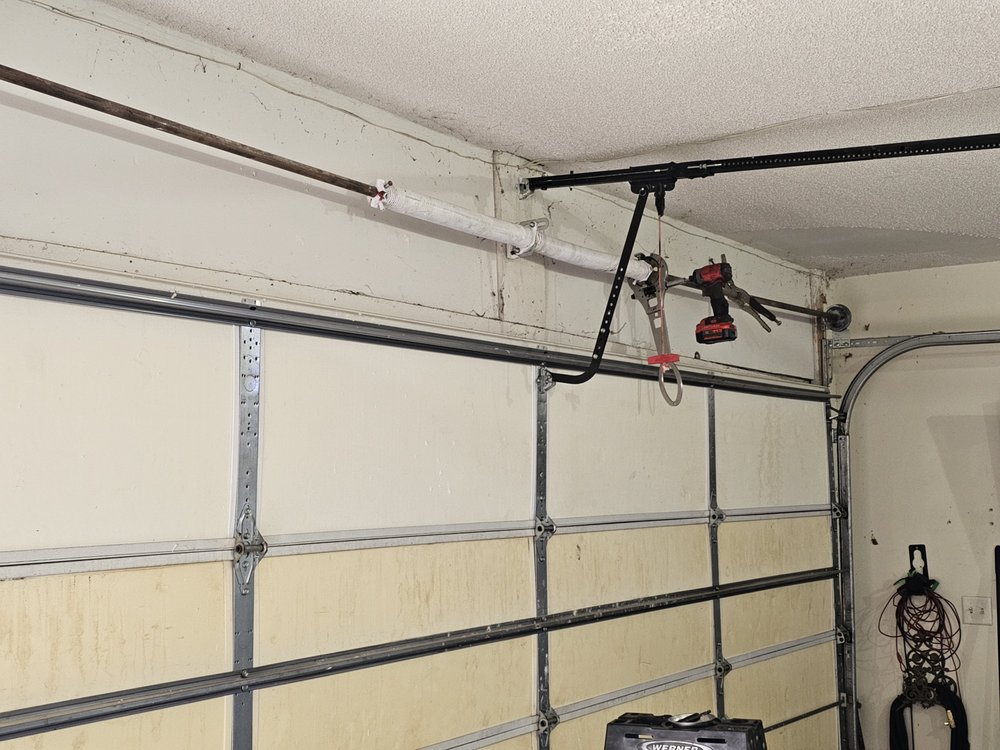 Photo of A&E Emergency Garage Door Repair of Kansas City