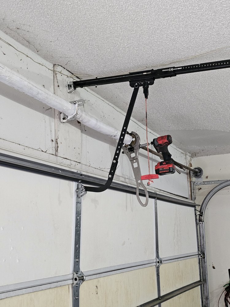 Photo of A&E Emergency Garage Door Repair of Kansas City