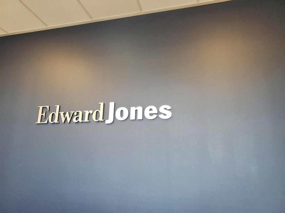 Photo of Edward Jones - Financial Advisor: Katherine Ponder