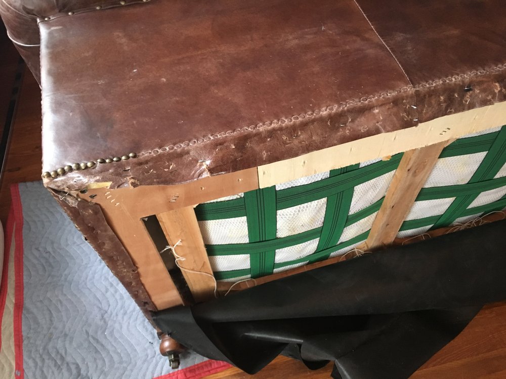 Photo of Sofa Disassembly Service