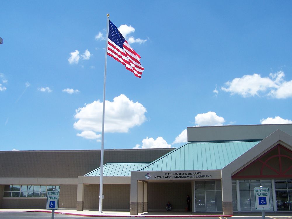 Photo of Airborne Flag & Flagpole