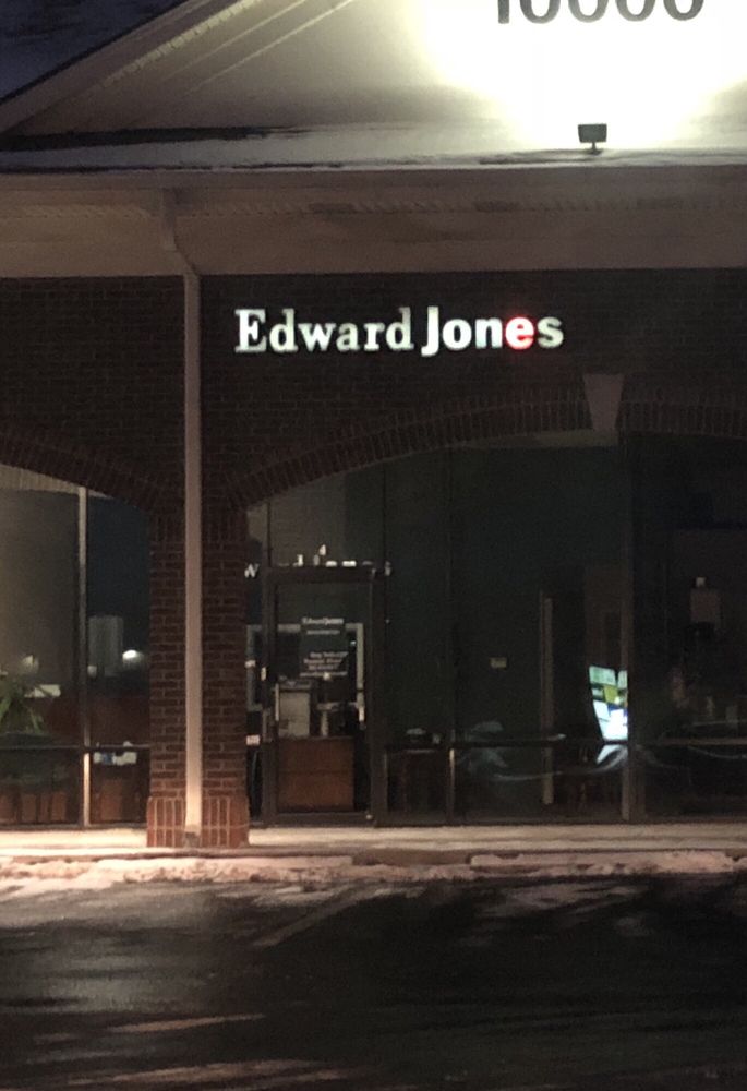 Photo of Edward Jones - Financial Advisor: Doug Nettle