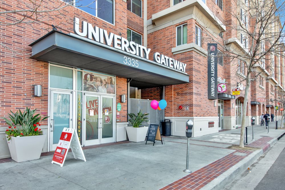 Photo of University Gateway