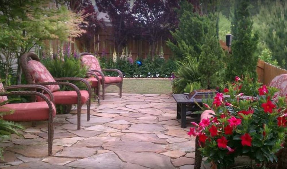 Photo of Lillas Lawn & Landscape