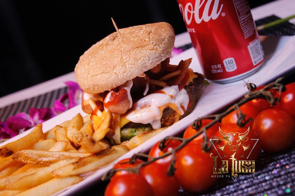 Photo of La Nueva Elegancia Restaurant & Lounge