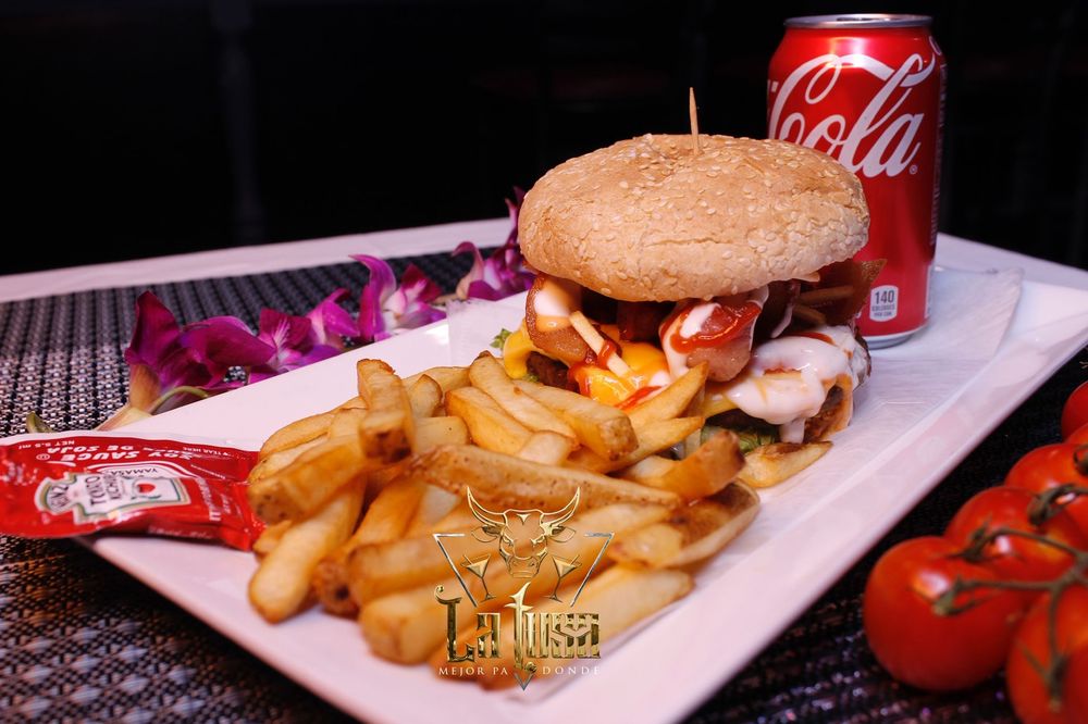 Photo of La Nueva Elegancia Restaurant & Lounge