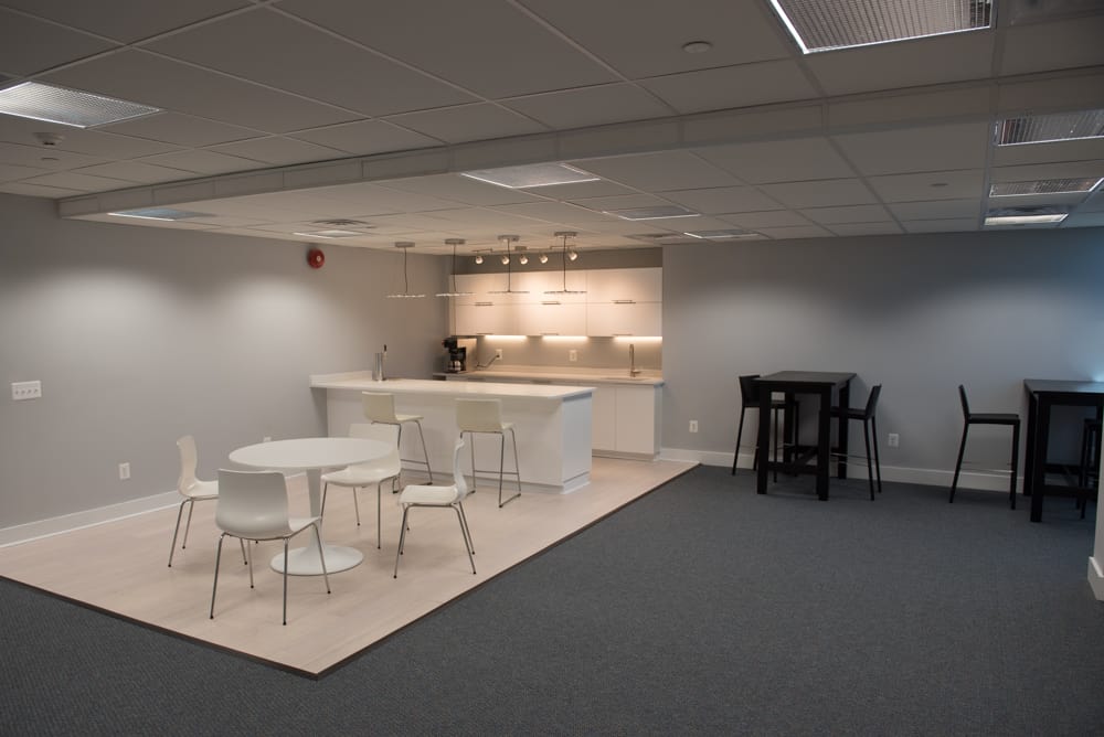 Photo of HeadRoom