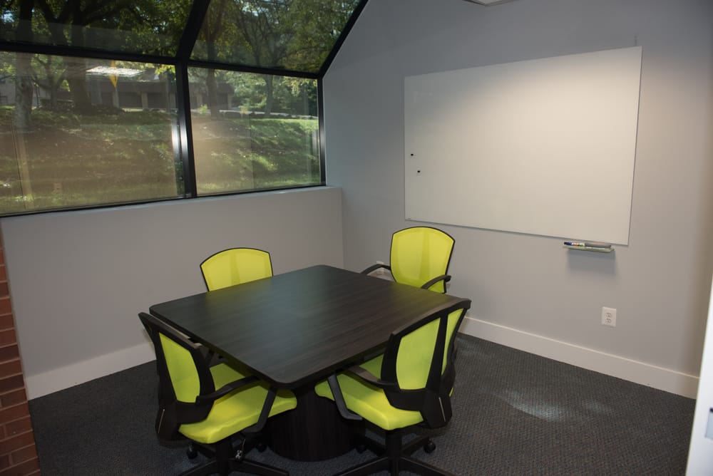 Photo of HeadRoom