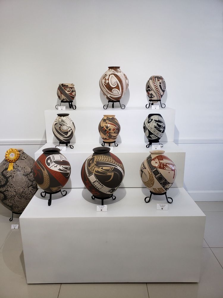 Photo of Flor de Barro Gallery