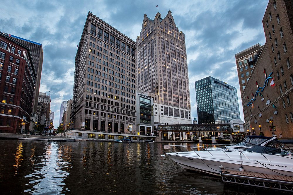 Photo of CityCenter at 735