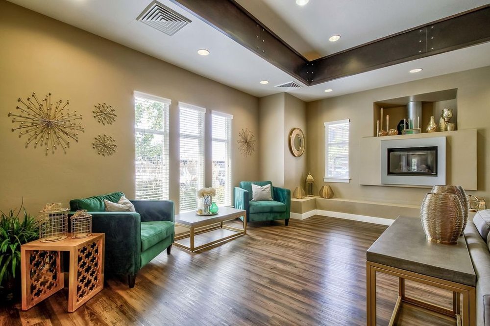 Photo of Legacy Crossing