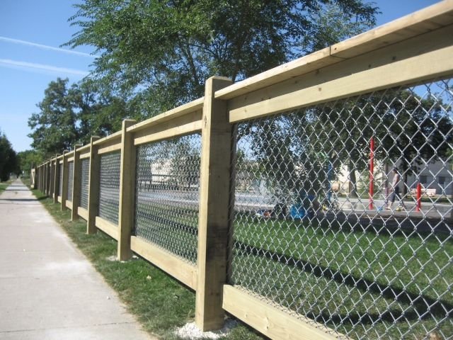 Photo of Builder's Choice Vinyl Fencing