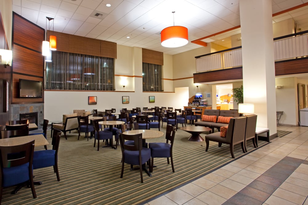 Photo of Holiday Inn Express & Suites Seattle-Sea-Tac Airport