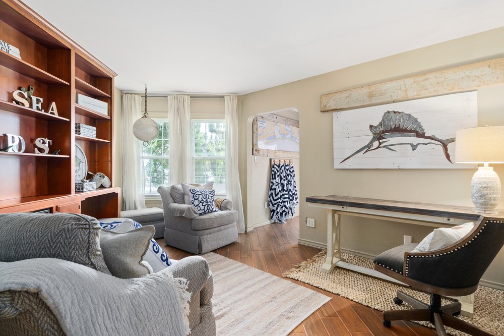 Photo of Allison Pflaum | Hays Home Team at Keller Williams Realty