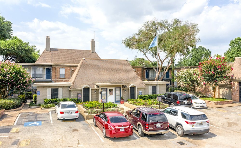 Photo of La Primavera Apts