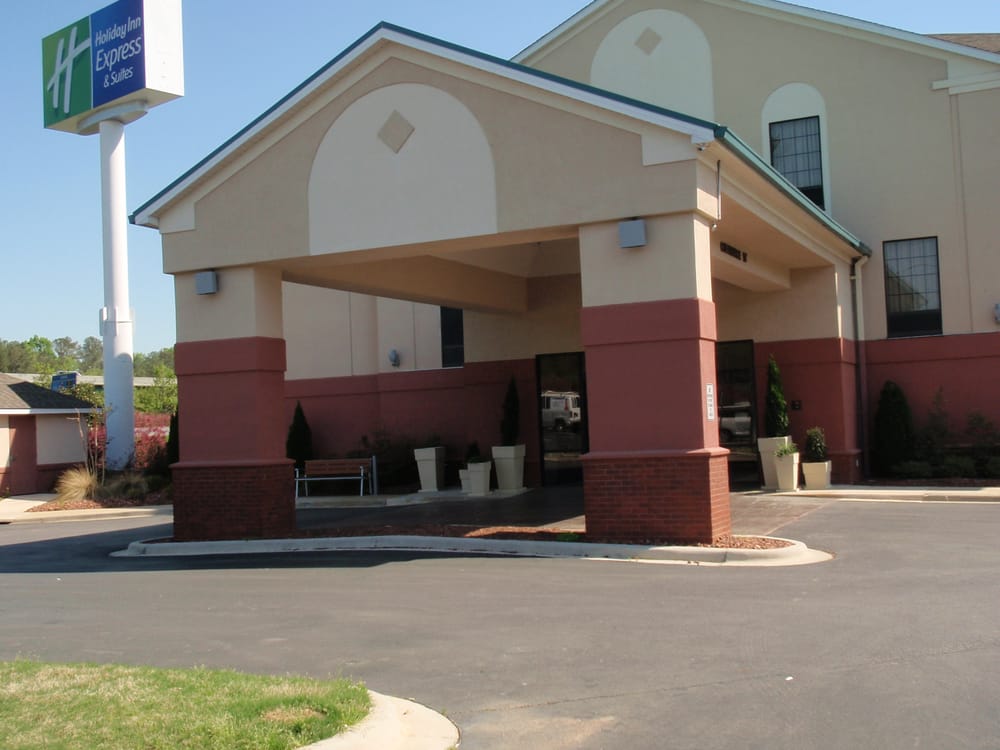 Photo of Holiday Inn Express & Suites Birmingham NE - Trussville
