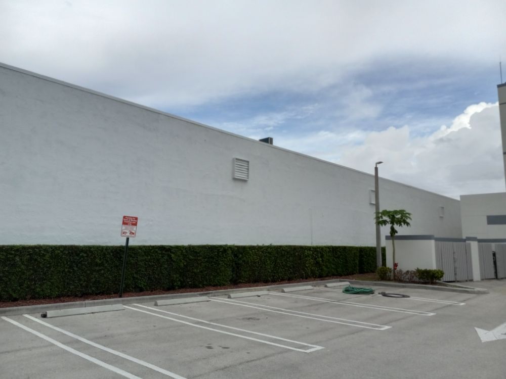 Photo of Economy House Painting