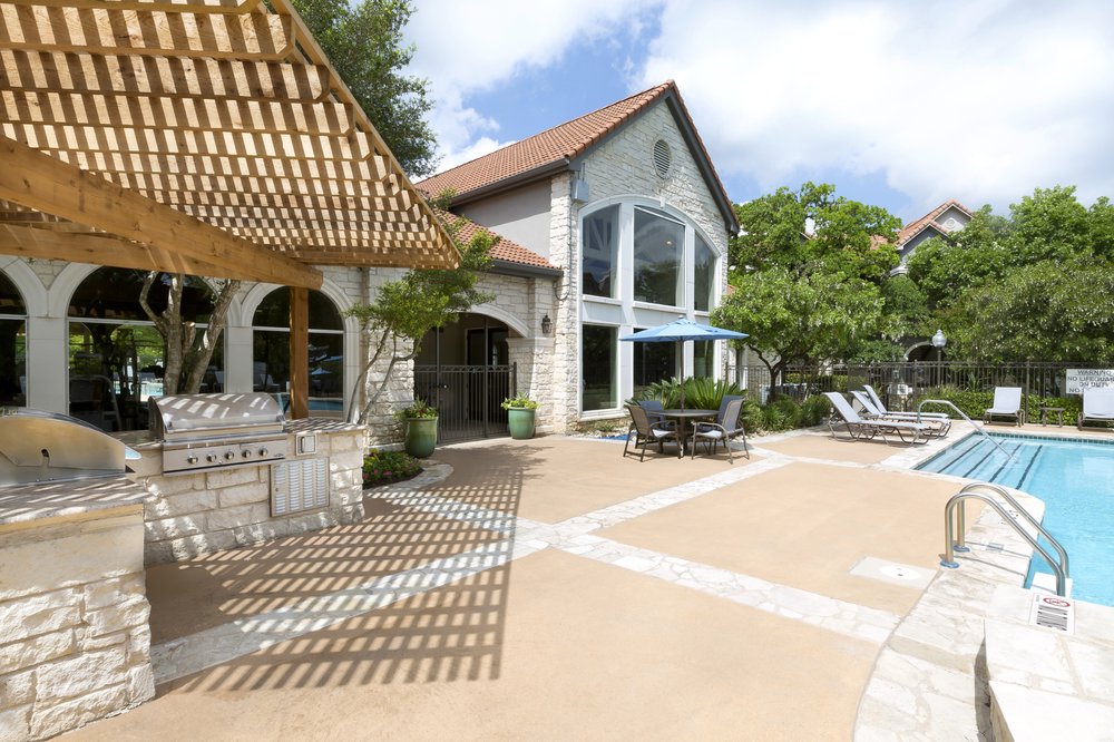 Photo of The Boulevard at Town Lake Apartments