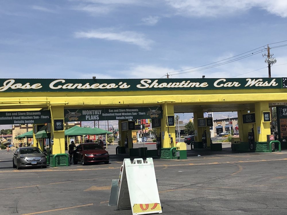 Photo of Jose Cansecoâs Showtime Car Wash