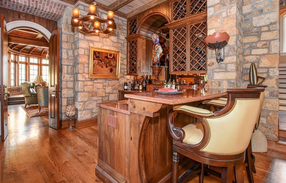 Photo of Linda Gedney - Compass Real Estate