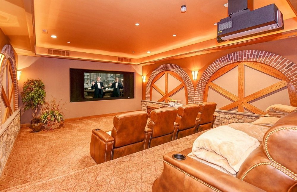 Photo of Linda Gedney - Compass Real Estate