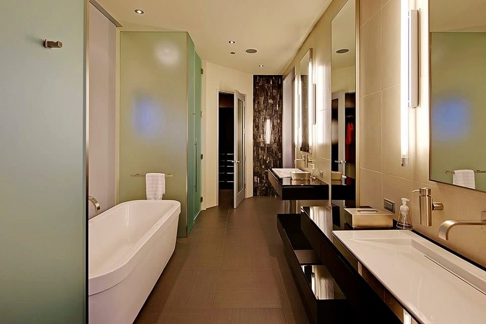 Photo of Rapid Shower & Mirror