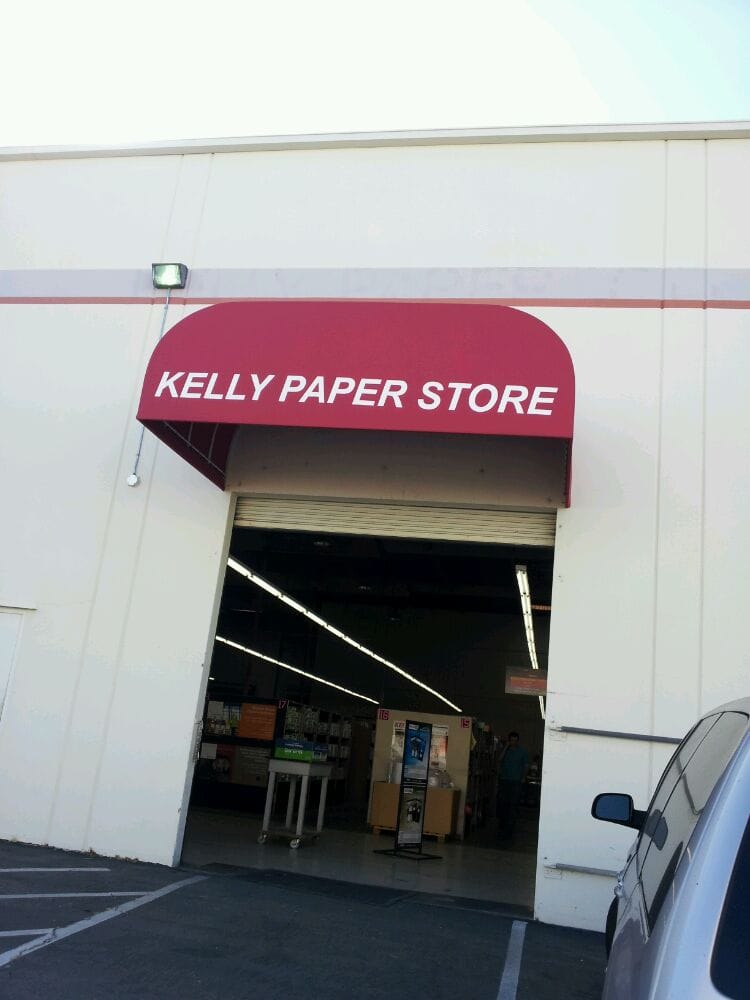 Photo of Kelly Paper