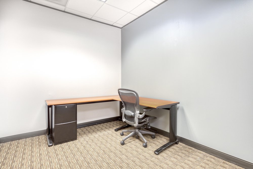 Photo of Regus Kansas Commerce Plaza