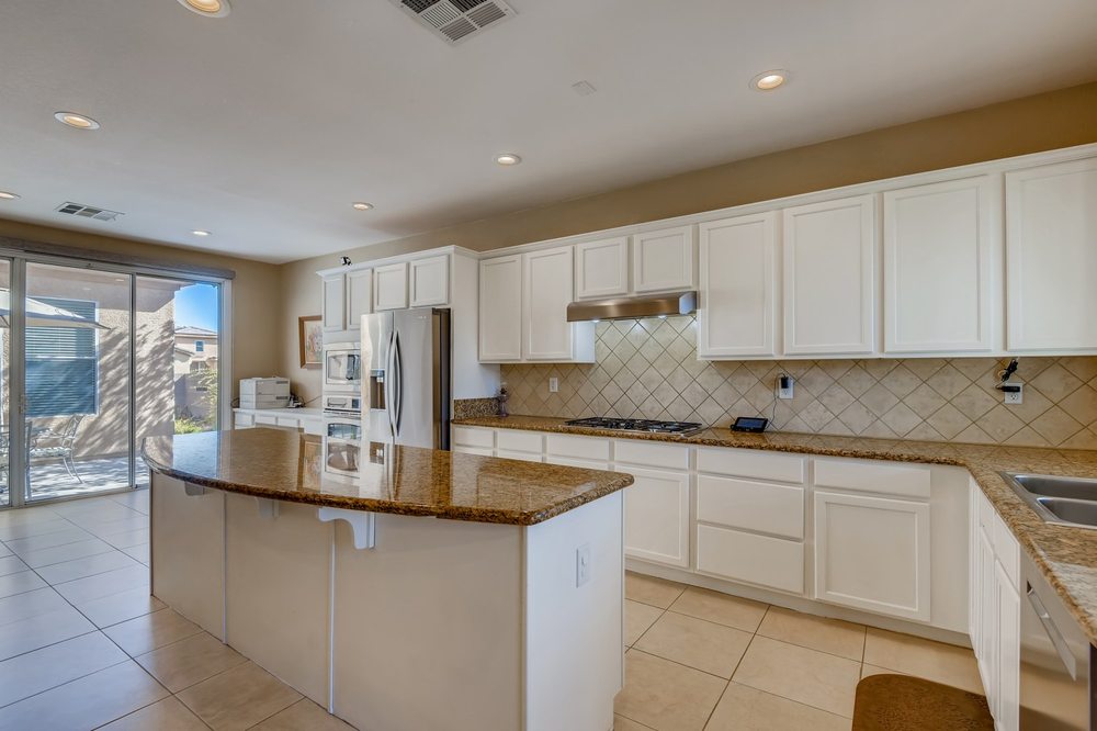 Photo of Lornabeth Joco - Realty One Group