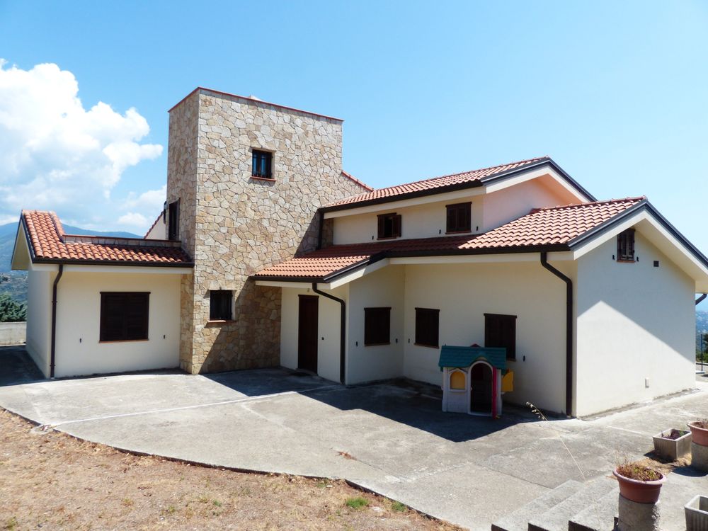 Photo of Roofing Needs