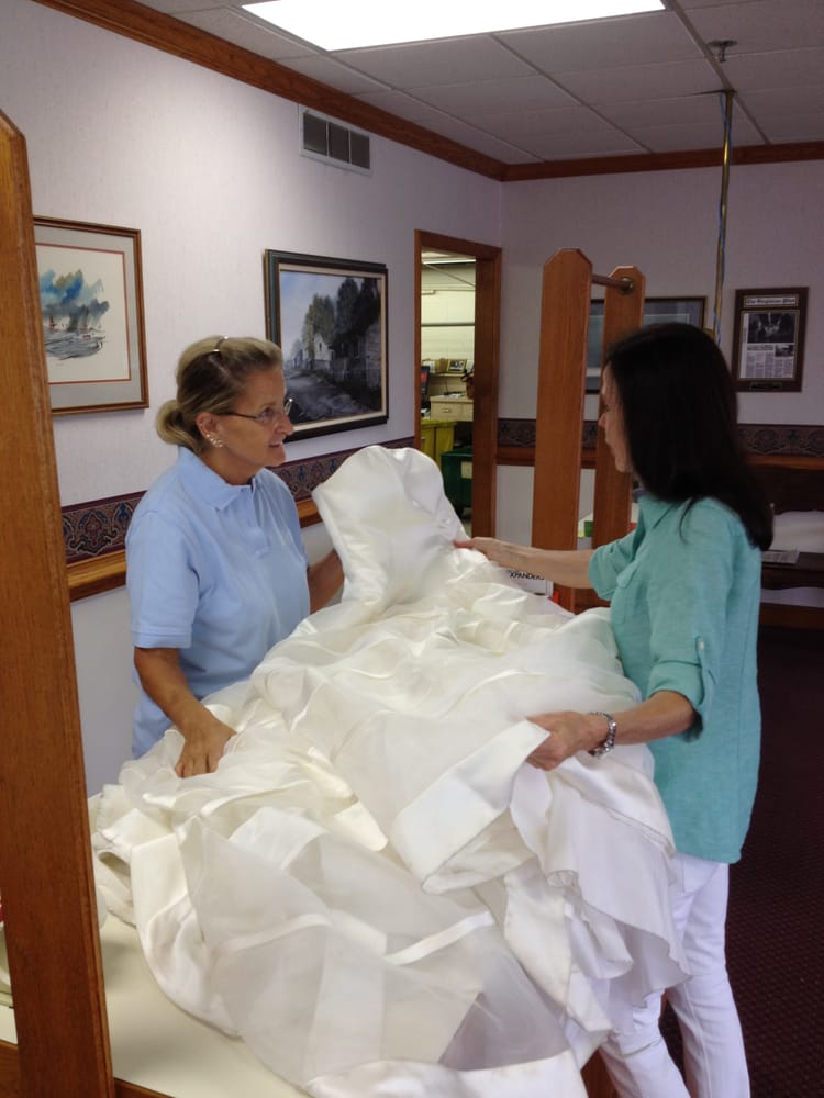Photo of S. Ray Barrett Dry Cleaners