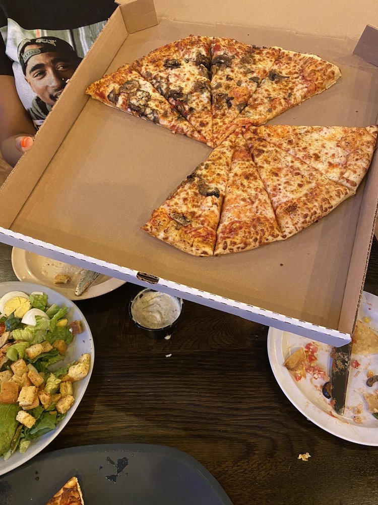 Photo of Pinheads & Alley's Alehouse