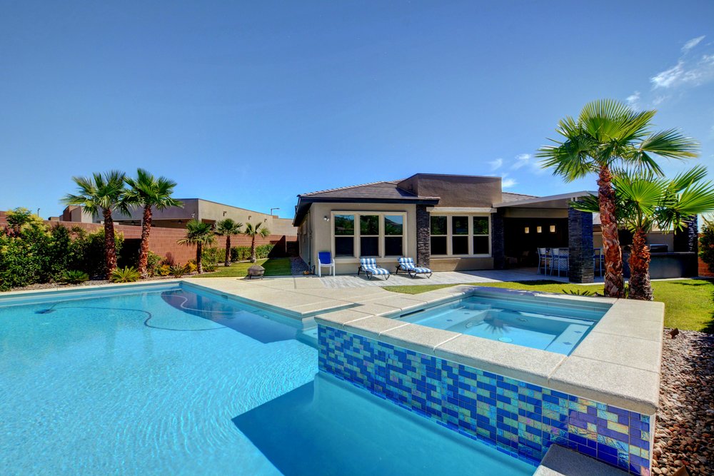 Photo of Deluxe Realty