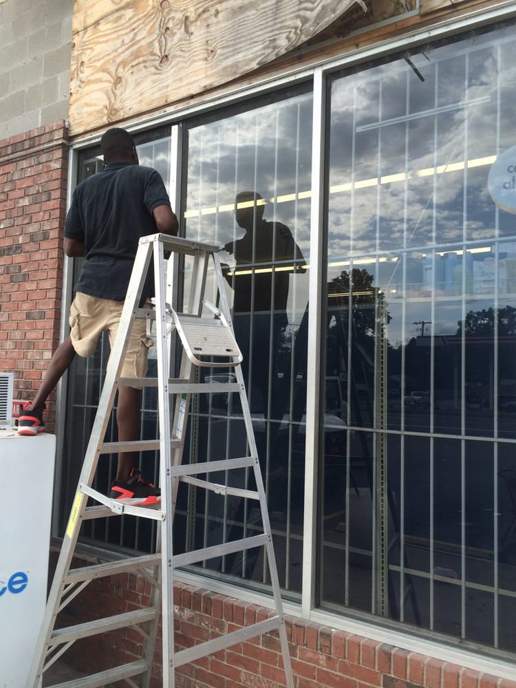 Photo of Little Rock Glass & Hodges Glass Menders