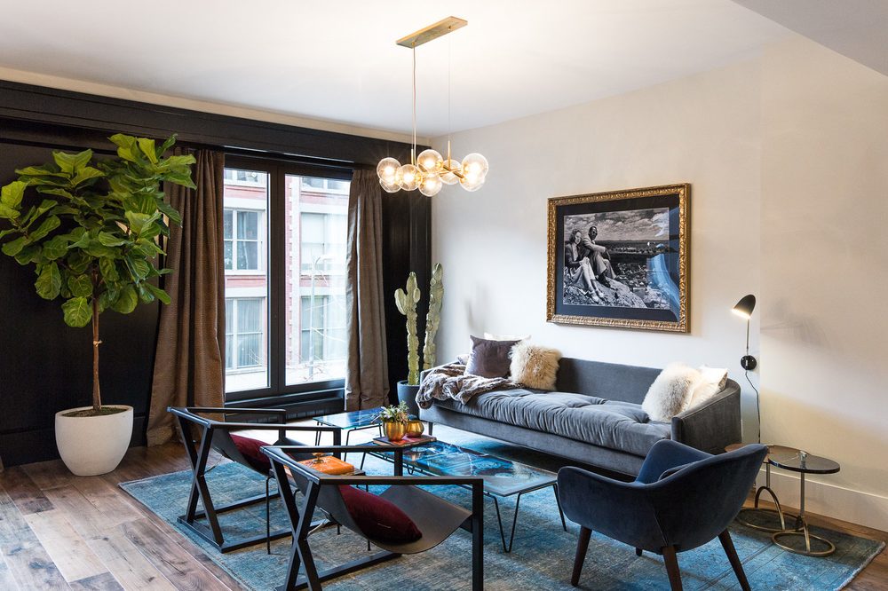 Photo of B Interior