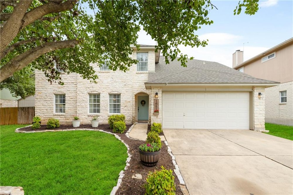 Photo of Brianna Jones - All City Real Estate