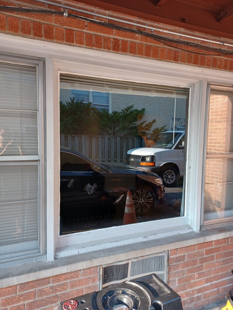 Photo of Windows and Doors Glass Repair