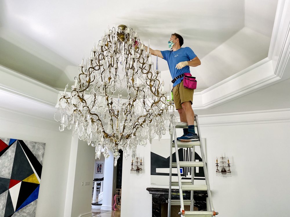 Photo of The Chandelier Shiner
