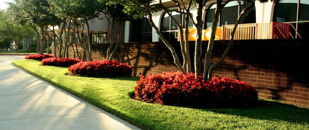 Photo of Hall Stewart Lawn and Landscape